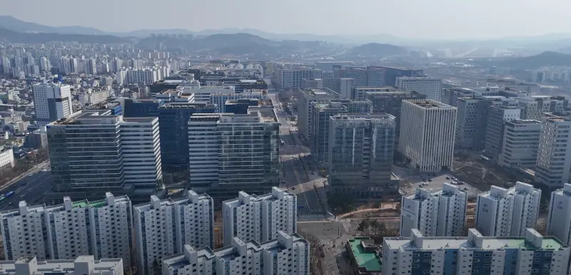 올림픽훼밀리타운 전경 (가락시장 방면)